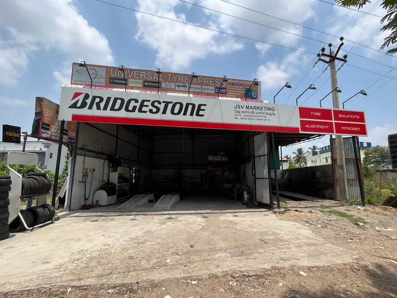 Bridgestone Tyres - Kovilpalayam |Foam Wash| Alignment | Balancing | Tyres — tire shop (photo 1)