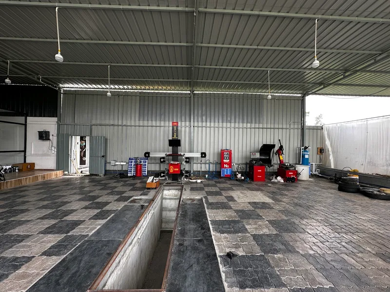 Bridgestone Tyres - Kovilpalayam |Foam Wash| Alignment | Balancing | Tyres — tire shop (photo 19)